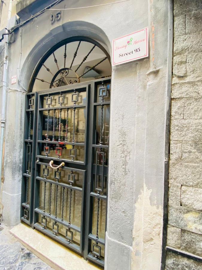 Blessingnarrowstreet95 Appartamento